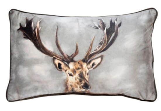 PRINT STAG ON POLY VELVET W. BROWN REV & PIPING 30 X 50