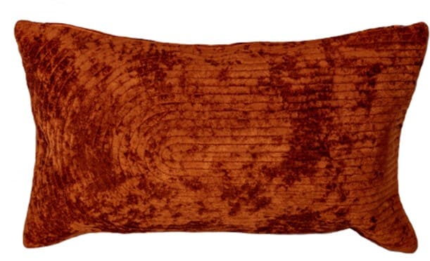 QUILT VELV CURVEDLINES CUSH RUST 32 x 52