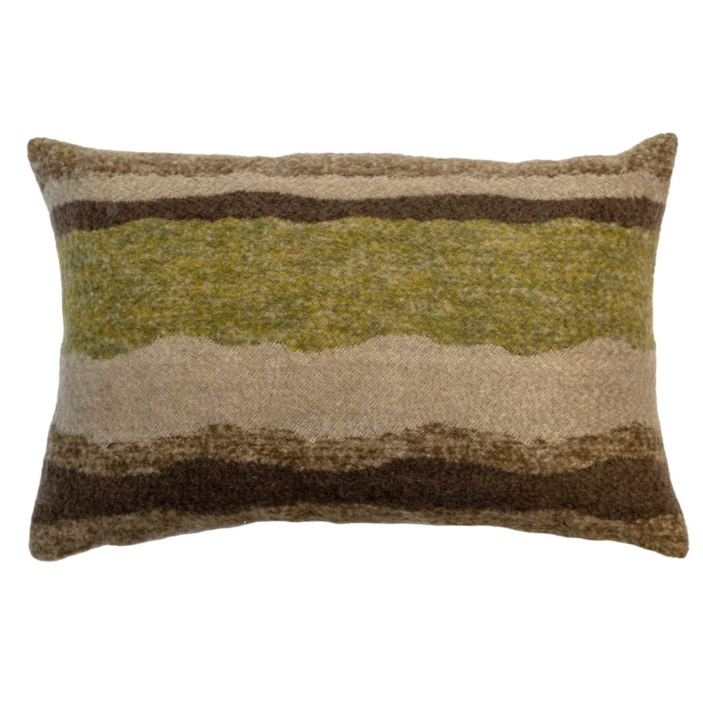 WOOL TEXTURED CUSHION IN WAVY PATTERN 35 X 55
