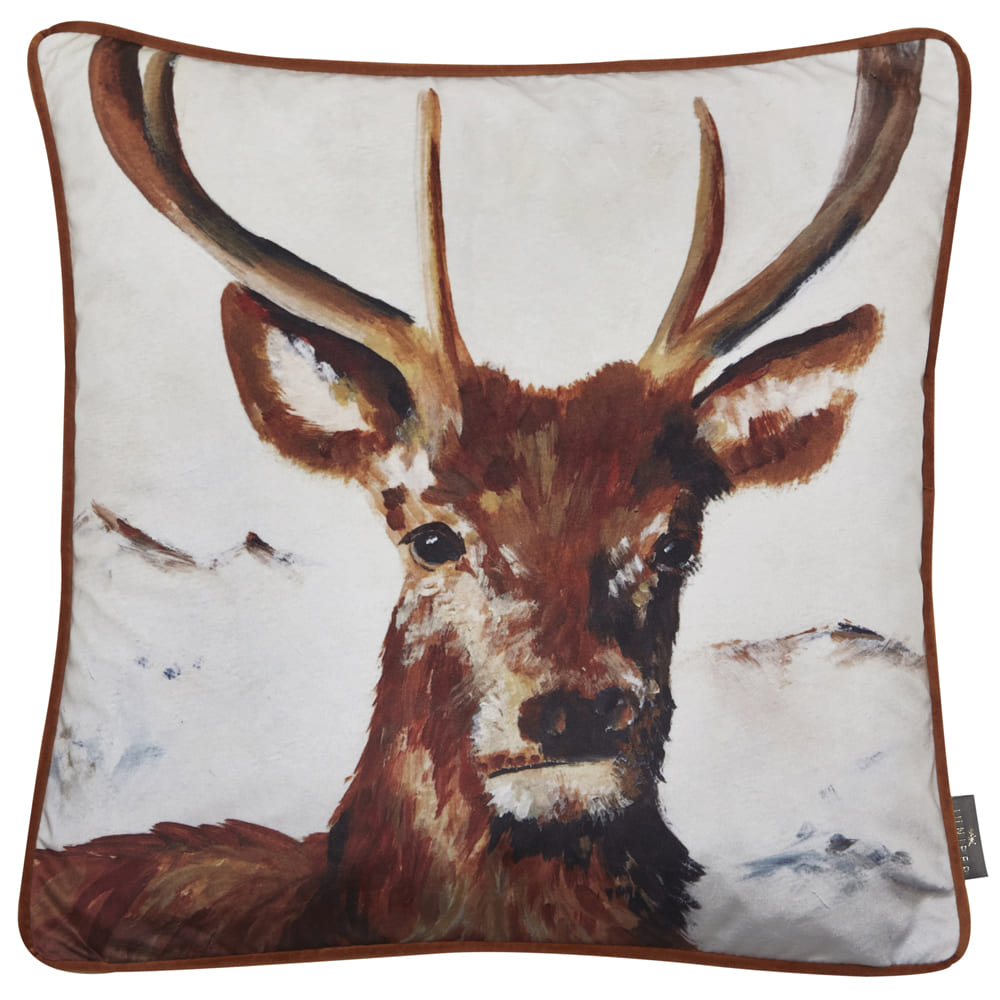 PRINTED STAG ON VELVET 45 X 45