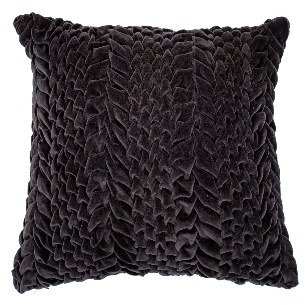 SMOCKED VELVET CUSHION BLACK 45 X 45